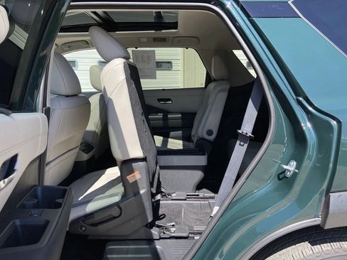Used 2024 Nissan Pathfinder SL w/ SL Premium Package AWD/4WD image 28