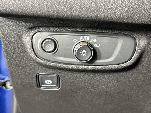 Used 2023 GMC Terrain SLE w/ Driver Convenience Package FWD image 20
