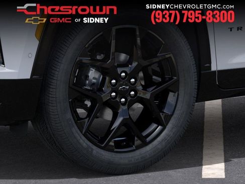 New 2026 Chevrolet Traverse RS w/ LPO, Floor Liner Package AWD/4WD image 9