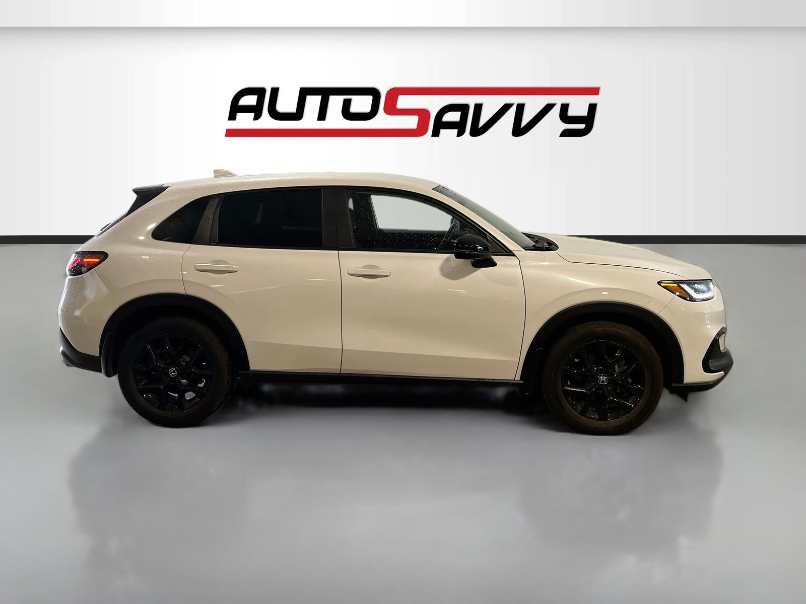 Used 2025 Honda HR-V Sport image 8