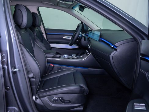 New 2026 Genesis GV70 2.5T Advanced image 11