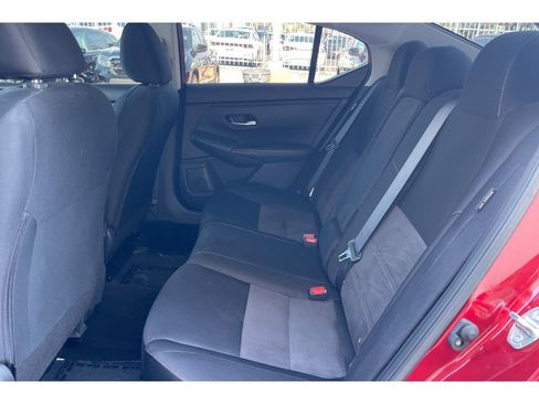 Used 2025 Nissan Sentra SR FWD image 15