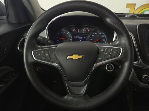Used 2018 Chevrolet Equinox LS FWD image 14