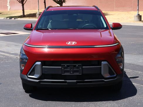Used 2025 Hyundai Kona SEL AWD/4WD image 26