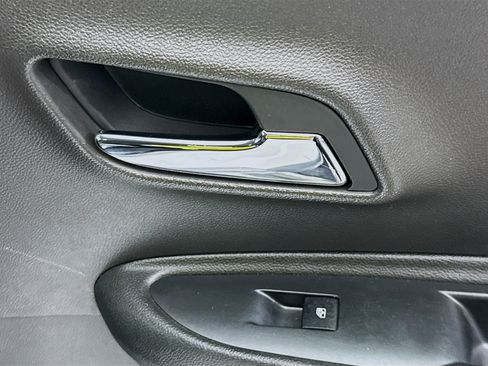 Used 2017 Chevrolet Trax LS FWD image 27