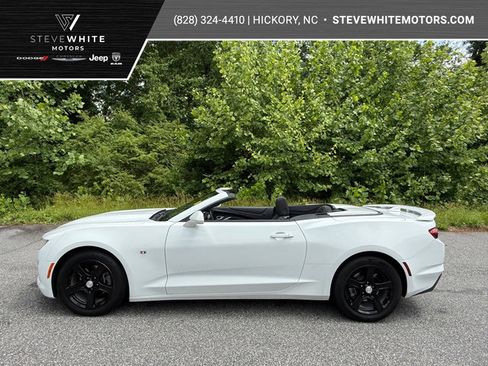 Used 2023 Chevrolet Camaro LT RWD image 1