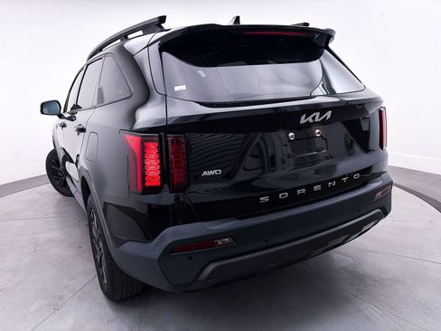 Used 2022 Kia Sorento S w/ Panoramic Sunroof Package image 9