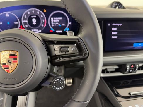 New 2026 Porsche Cayenne GTS image 29