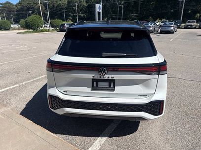 New 2026 Volkswagen Tiguan SE R-Line