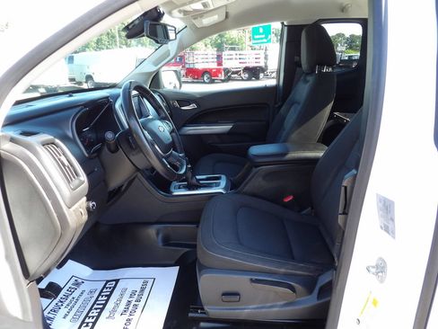 Used 2022 Chevrolet Colorado LT w/ Fleet Safety Package RWD image 17
