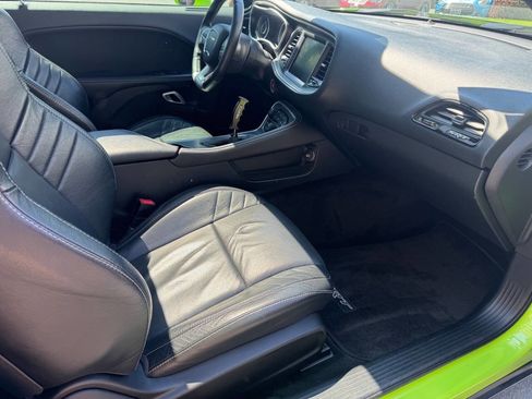 Used 2015 Dodge Challenger SRT w/ Technology Group RWD image 11