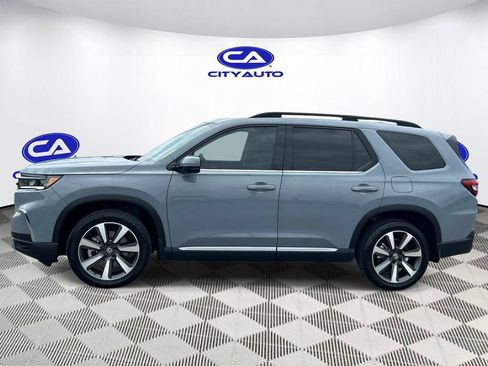 Used 2025 Honda Pilot Touring image 8