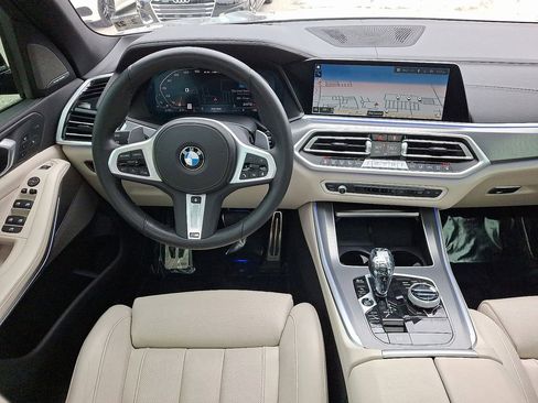 Used 2022 BMW X5 M50i w/ Executive Package image 13