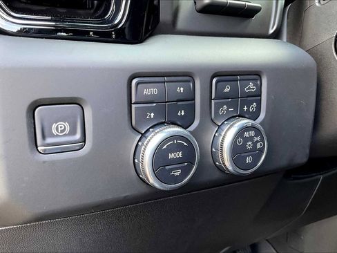 New 2025 GMC Sierra 1500 AT4 w/ AT4 Premium Package image 13