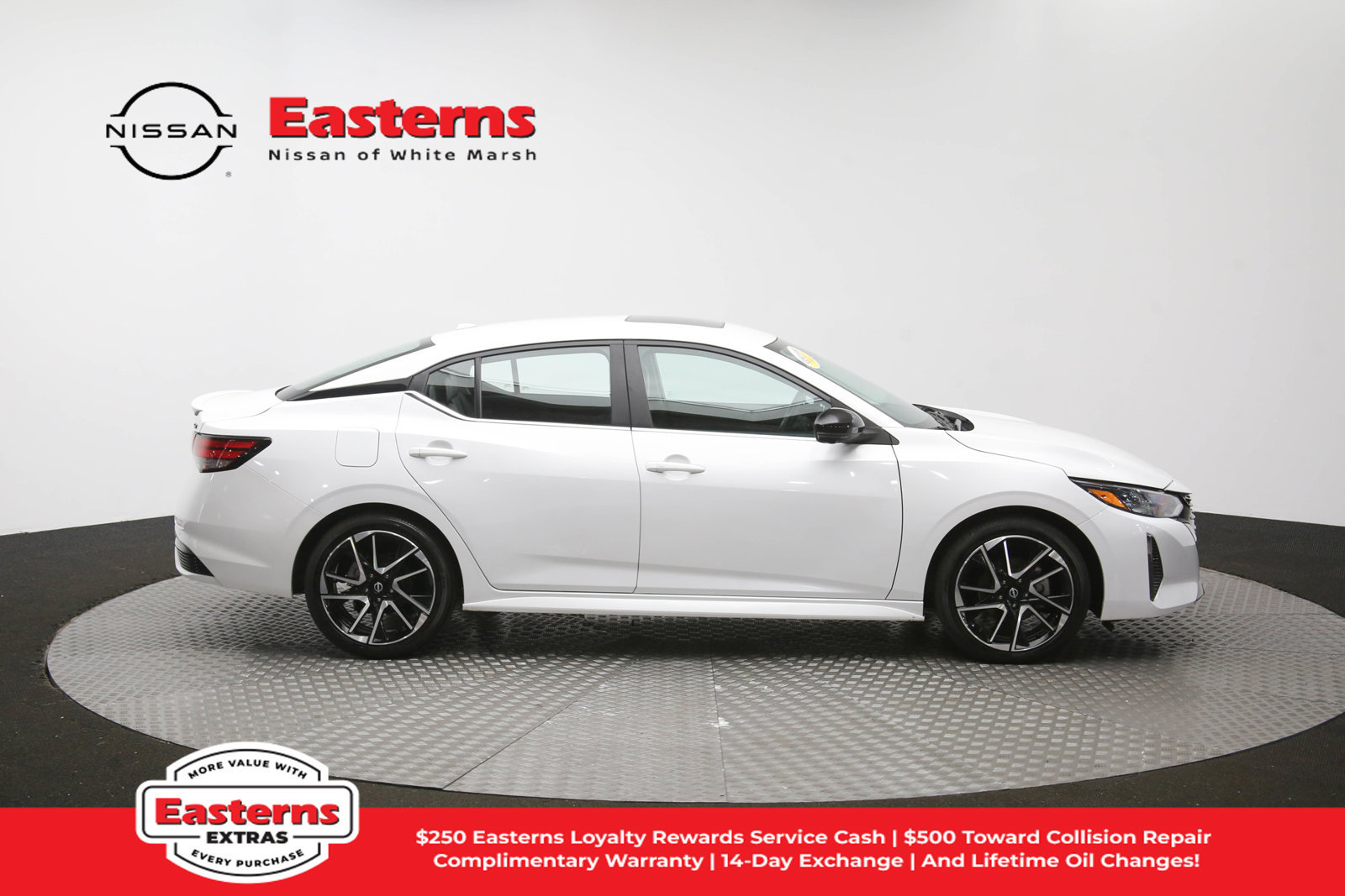 Used 2024 Nissan Sentra SR w/ SR Premium Package FWD image 45