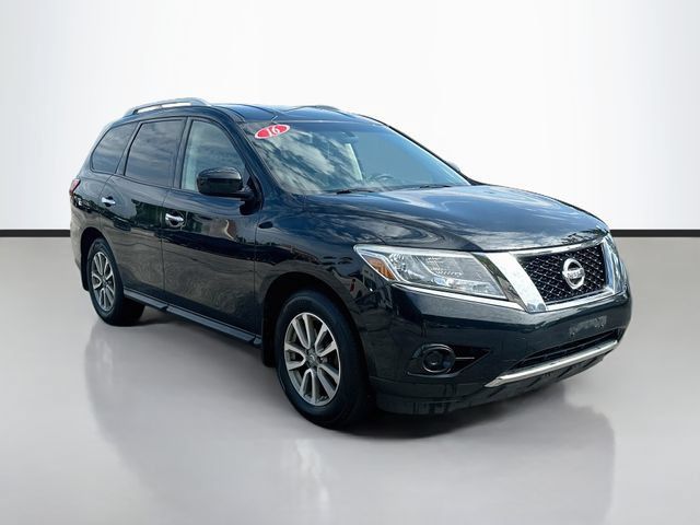 Used 2016 Nissan Pathfinder S AWD/4WD image 3