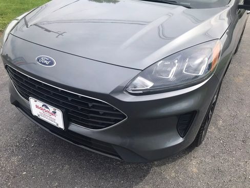 Used 2022 Ford Escape SE w/ SE Sport Appearance Package AWD/4WD image 56