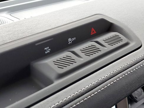 New 2025 Ford Bronco Outer Banks image 16