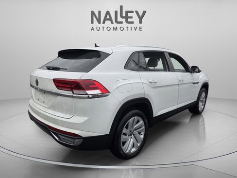 Used 2023 Volkswagen Atlas Cross Sport SE w/ Panoramic Sunroof Package image 5