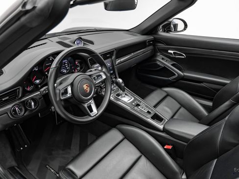 Used 2019 Porsche 911 Turbo S AWD/4WD image 3