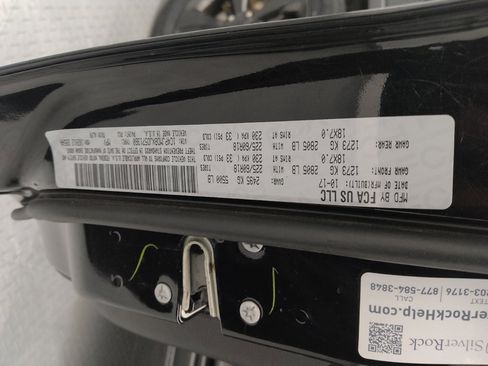 Used 2018 Jeep Cherokee Limited w/ High Altitude Package image 33