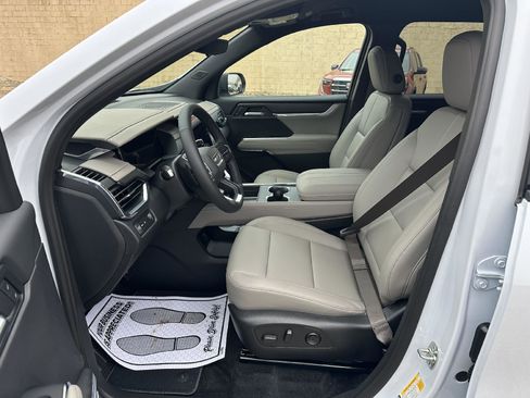 New 2026 GMC Acadia Elevation w/ Elevation Premium Package image 11