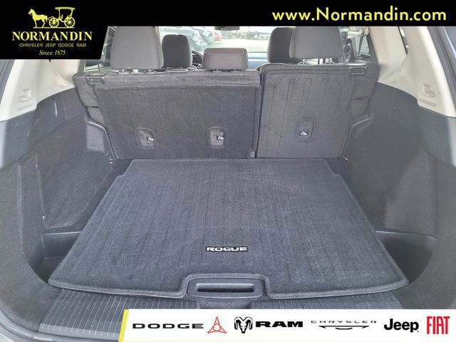 Used 2025 Nissan Rogue SV AWD/4WD image 19
