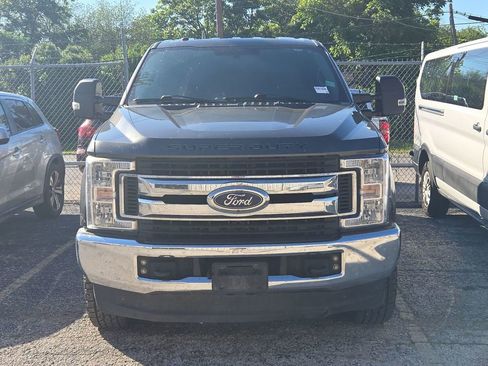 Used 2019 Ford F250 XL w/ STX Appearance Package AWD/4WD image 5