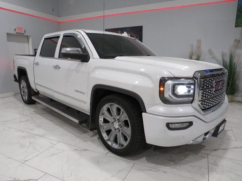 Used 2017 GMC Sierra 1500 Denali image 1
