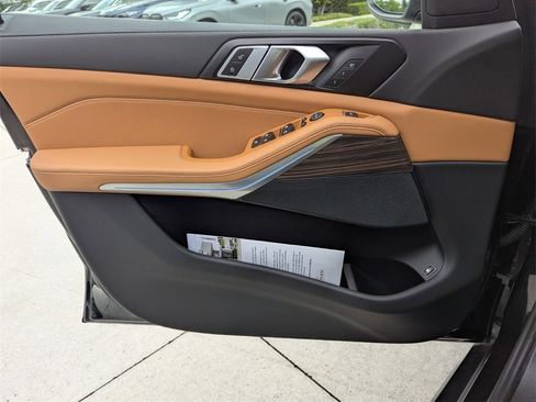 Certified 2025 BMW X5 xDrive50e w/ Parking Assistance Package image 33