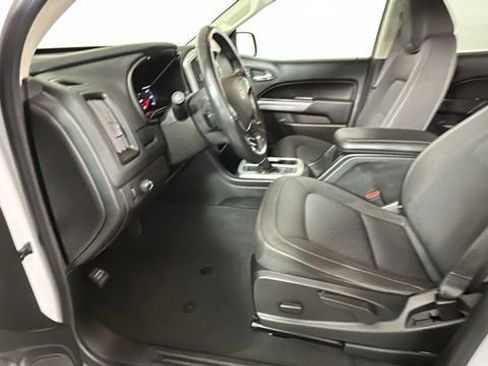 Used 2022 Chevrolet Colorado LT RWD image 12