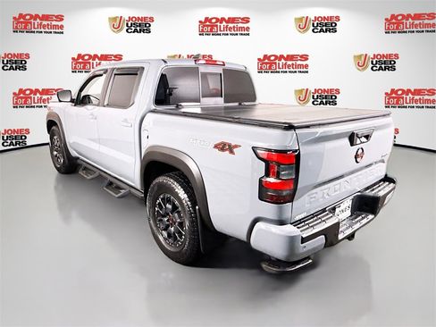 Used 2022 Nissan Frontier PRO-4X w/ Pro-4X Premium Package image 2
