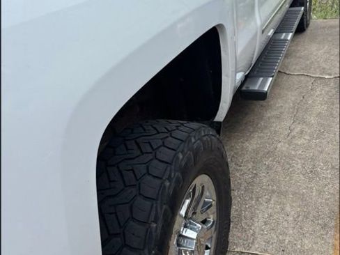 Used 2019 Chevrolet Silverado 2500 LTZ w/ Duramax Plus Package image 4