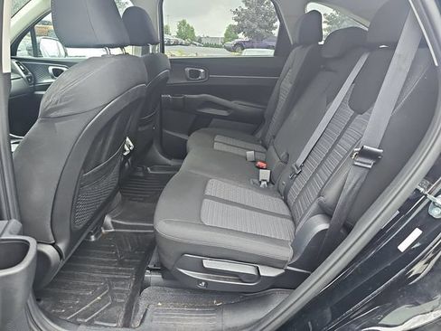 Used 2023 Kia Sorento LX AWD/4WD image 24