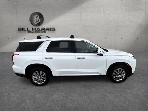 Used 2023 Hyundai Palisade SEL AWD/4WD image 5