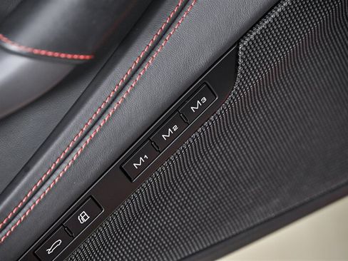 Used 2022 Ferrari F8 Tributo RWD image 20