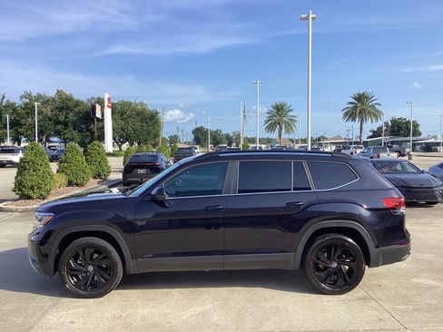 Used 2023 Volkswagen Atlas SE AWD/4WD image 4