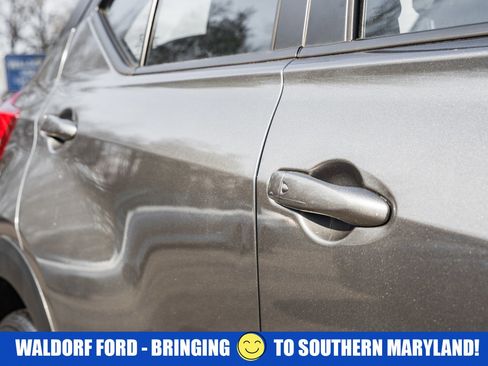 Used 2019 Nissan Kicks SV image 14