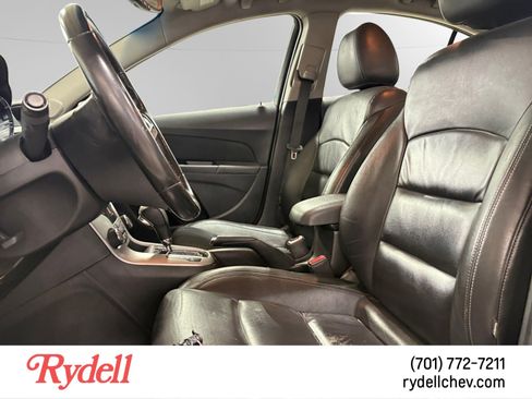 Used 2014 Chevrolet Cruze LT w/ RS Package FWD image 5