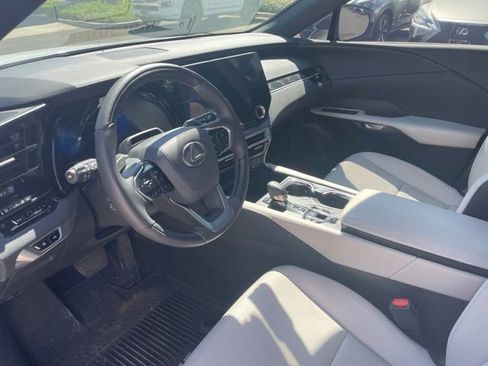 Used 2025 Lexus RX 350h w/ Convenience Package AWD/4WD image 15