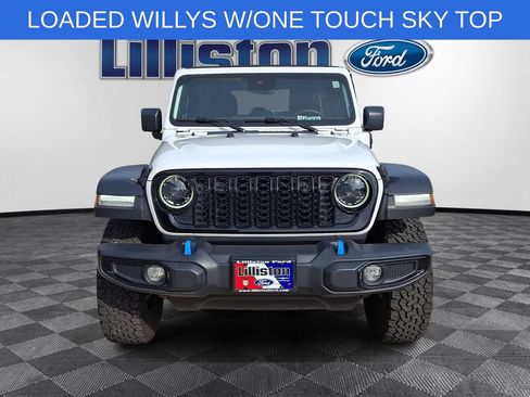 Used 2024 Jeep Wrangler Unlimited AWD/4WD image 2