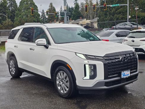 Used 2023 Hyundai Palisade SEL image 3