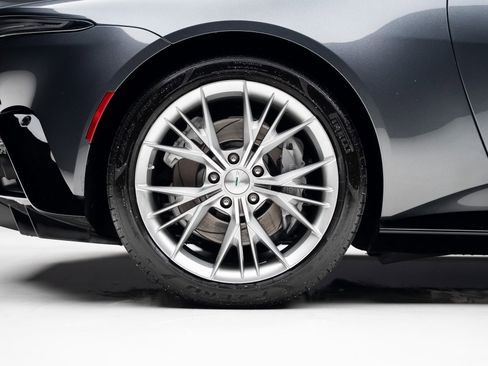 Used 2022 Aston Martin V8 Vantage image 35