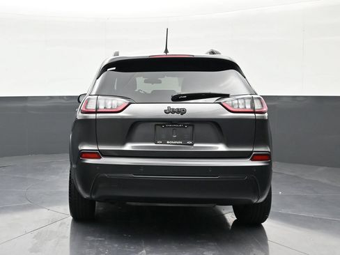 Used 2019 Jeep Cherokee Latitude Plus FWD image 4