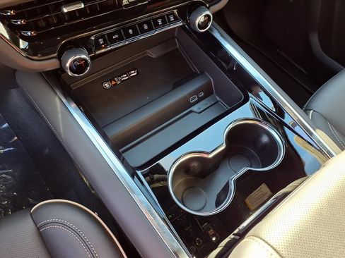 New 2026 Chevrolet Tahoe Premier image 11