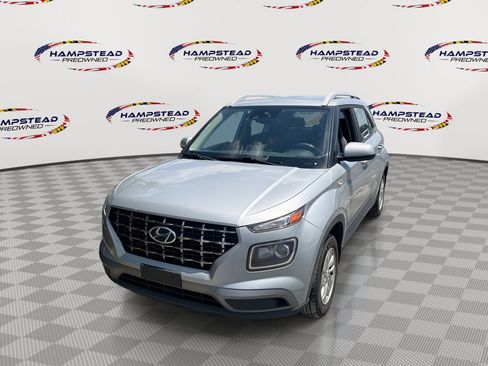 Used 2020 Hyundai Venue SEL FWD image 1