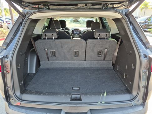 Used 2021 Chevrolet Traverse LT AWD/4WD image 30