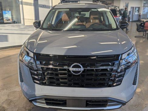 New 2026 Nissan Pathfinder Platinum AWD/4WD image 11
