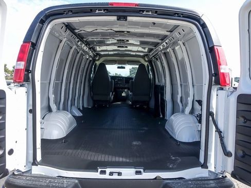 New 2025 Chevrolet Express 2500 Extended w/ Enhanced Convenience Package image 14