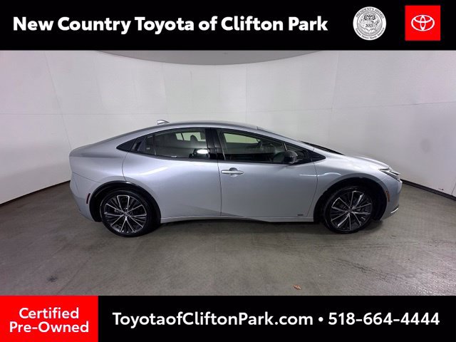 Certified 2024 Toyota Prius XLE AWD/4WD image 8